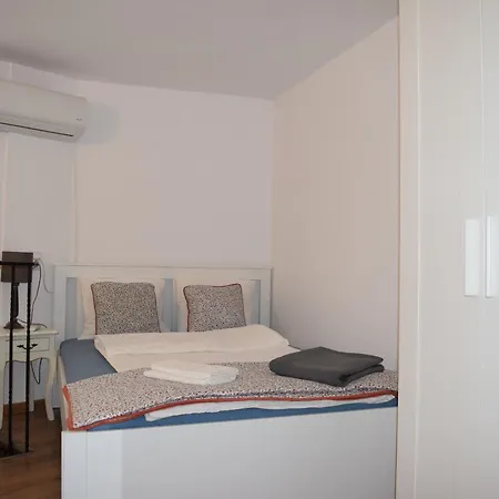 Grand Boulevard Apartment At Piata Romana- Netflix Bucarest Esterno foto
